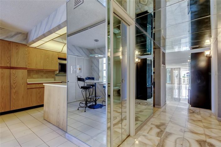 Image No.7-2 Bed Property for sale