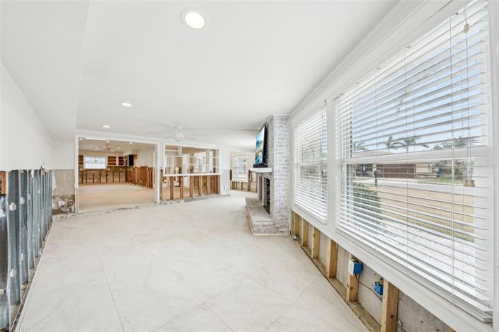 Image No.11-3 Bed Property for sale