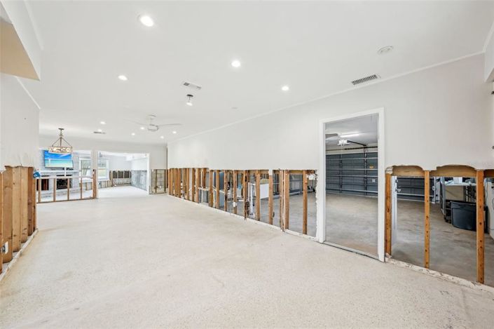 Image No.22-3 Bed Property for sale