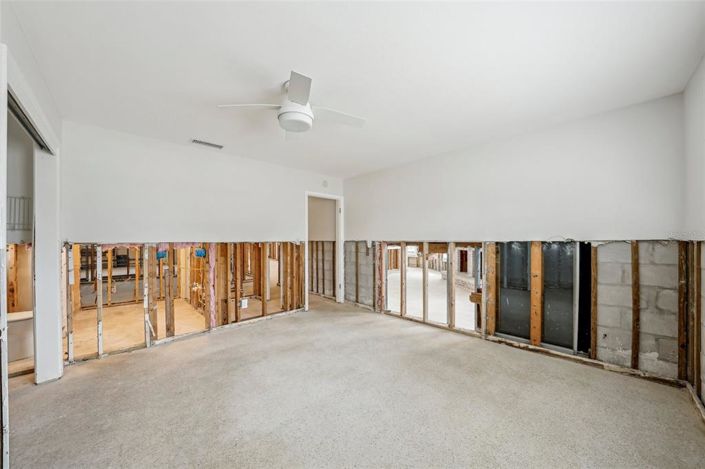 Image No.38-3 Bed Property for sale