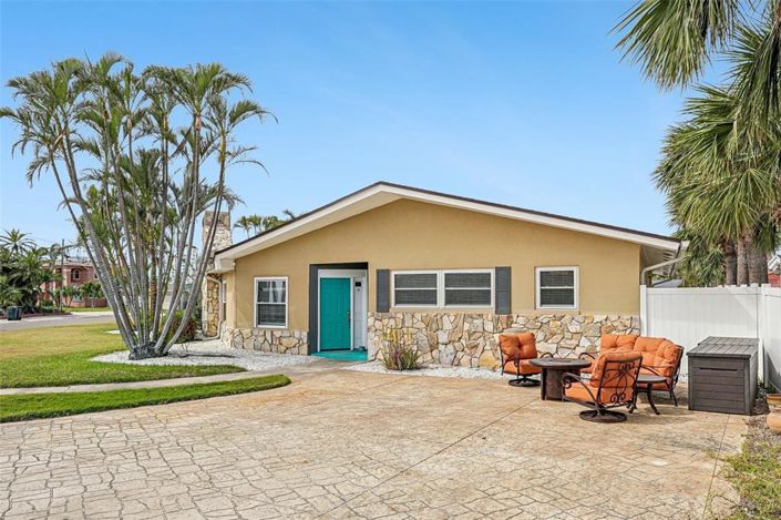 Image No.46-3 Bed Property for sale