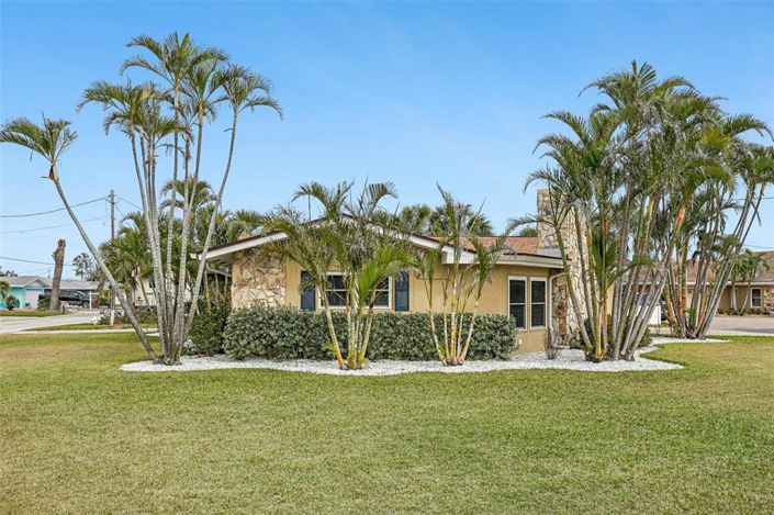 Image No.48-3 Bed Property for sale