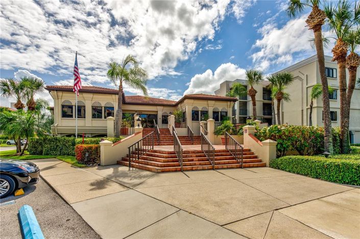 Image No.25-2 Bed Property for sale