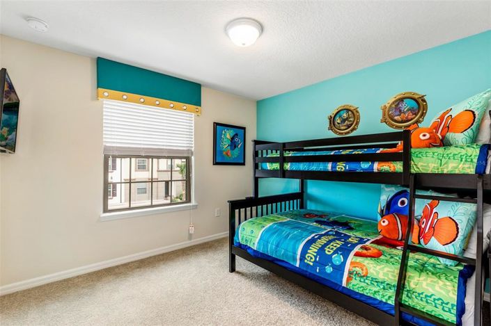 Image No.27-5 Bed Townhouse for sale