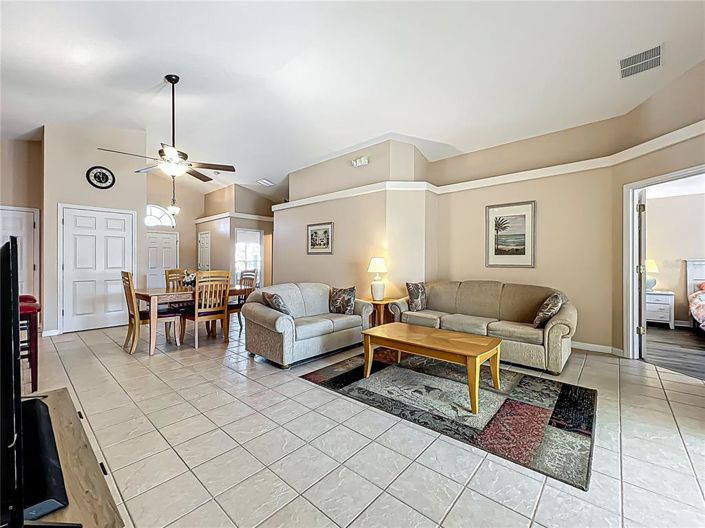 Image No.10-4 Bed Property for sale