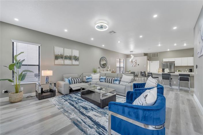 Image No.13-7 Bed Property for sale