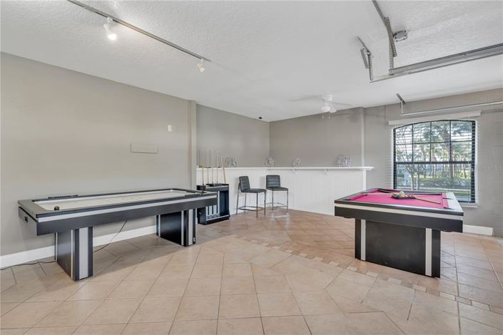 Image No.17-7 Bed Property for sale