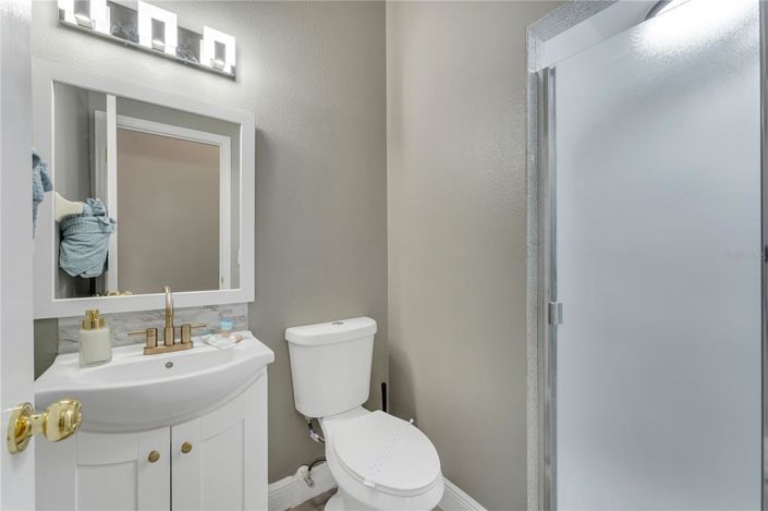 Image No.18-7 Bed Property for sale