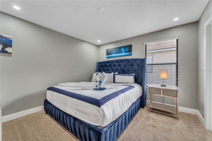 Image No.31-7 Bed Property for sale