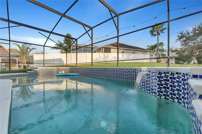 Image No.38-7 Bed Property for sale