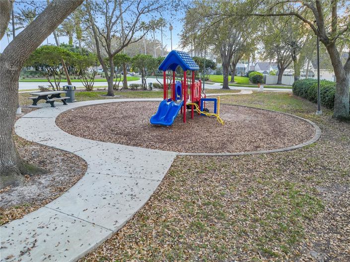 Image No.45-7 Bed Property for sale