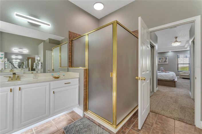 Image No.7-7 Bed Property for sale