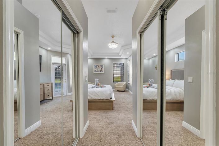 Image No.8-7 Bed Property for sale