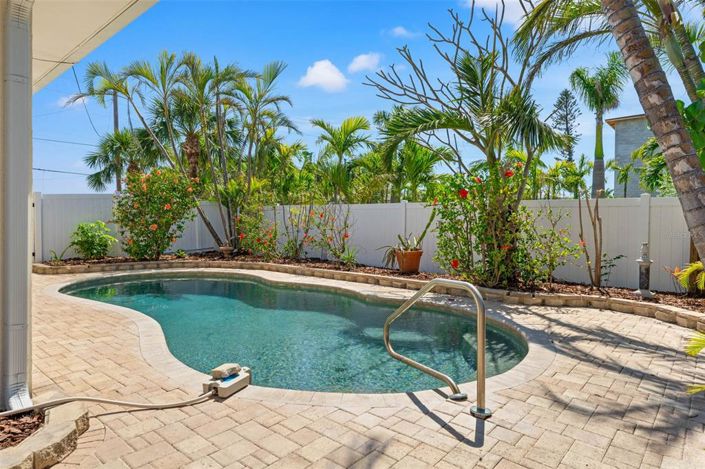 Image No.22-2 Bed Property for sale