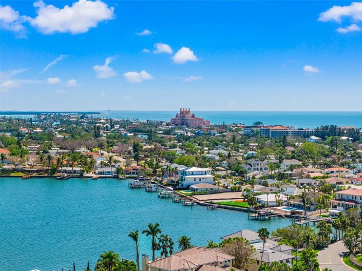 Image No.28-2 Bed Property for sale