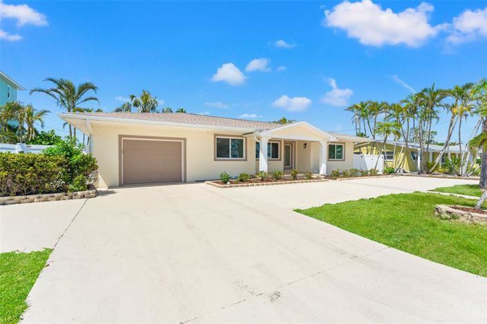 Image No.33-2 Bed Property for sale