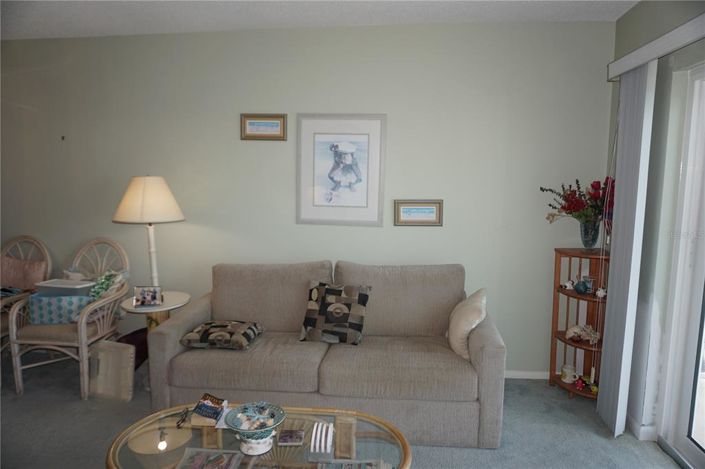 Image No.11-1 Bed Property for sale