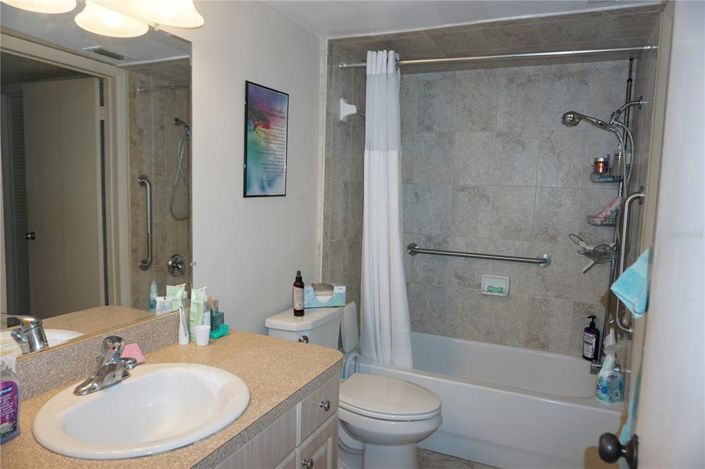 Image No.17-1 Bed Property for sale