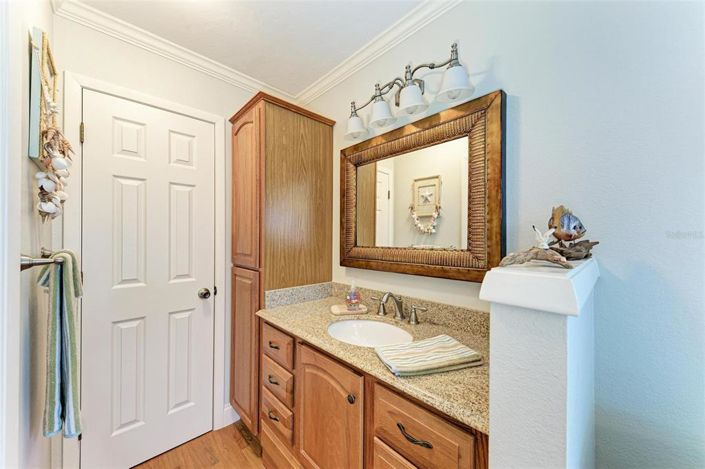 Image No.29-3 Bed Property for sale