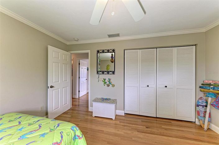 Image No.32-3 Bed Property for sale