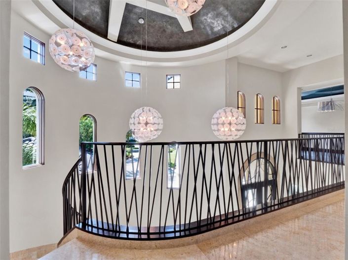 Image No.43-6 Bed Property for sale