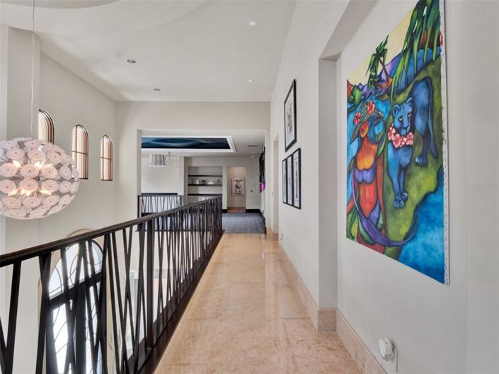 Image No.44-6 Bed Property for sale