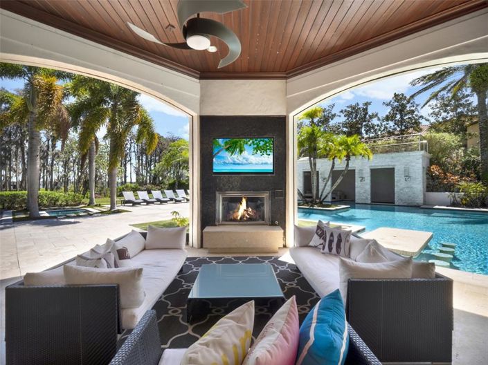 Image No.56-6 Bed Property for sale