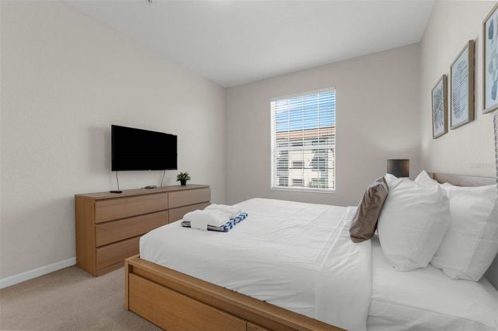 Image No.14-3 Bed Property for sale