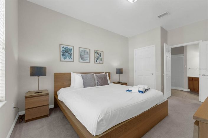 Image No.15-3 Bed Property for sale