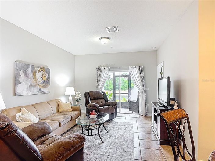 Image No.12-3 Bed Property for sale