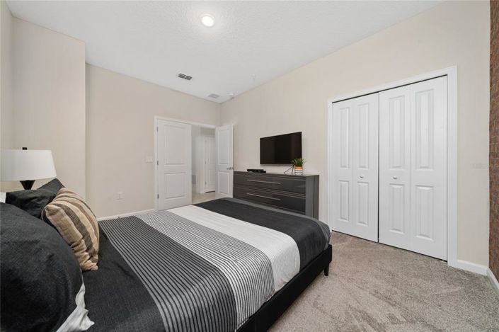 Image No.13-3 Bed Property for sale