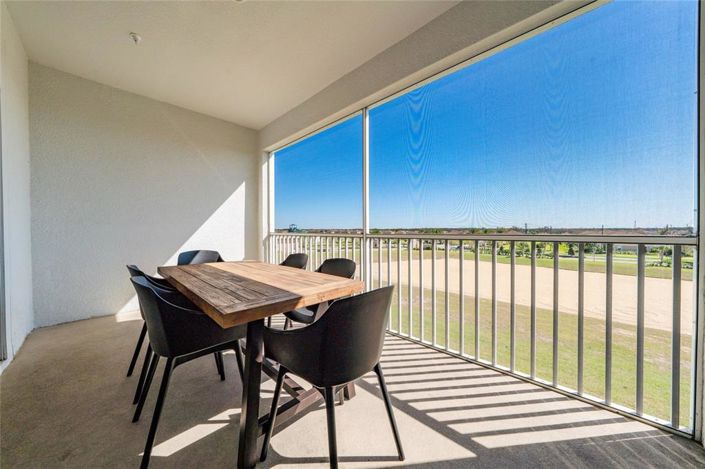 Image No.28-3 Bed Property for sale