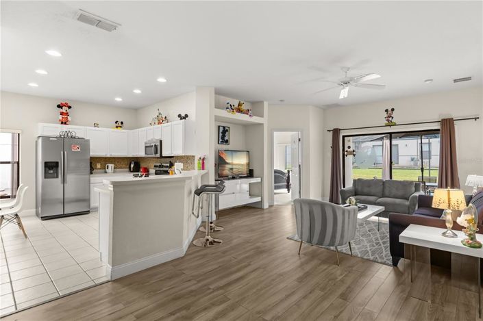 Image No.8-4 Bed Property for sale