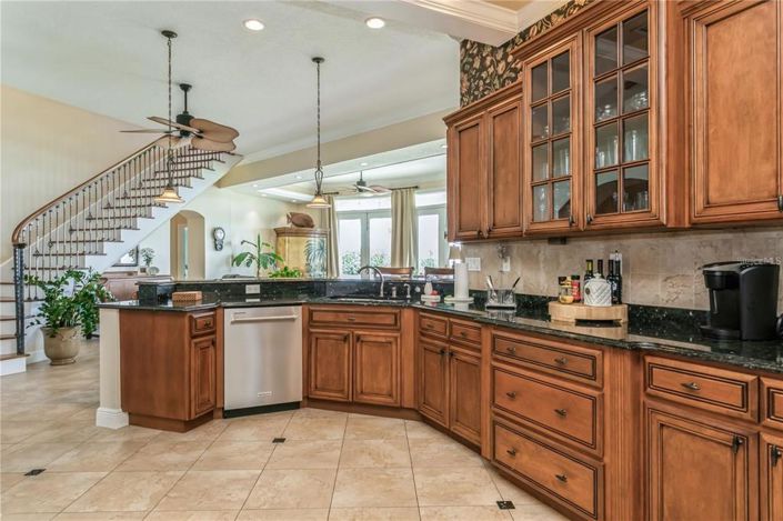 Image No.18-4 Bed Property for sale