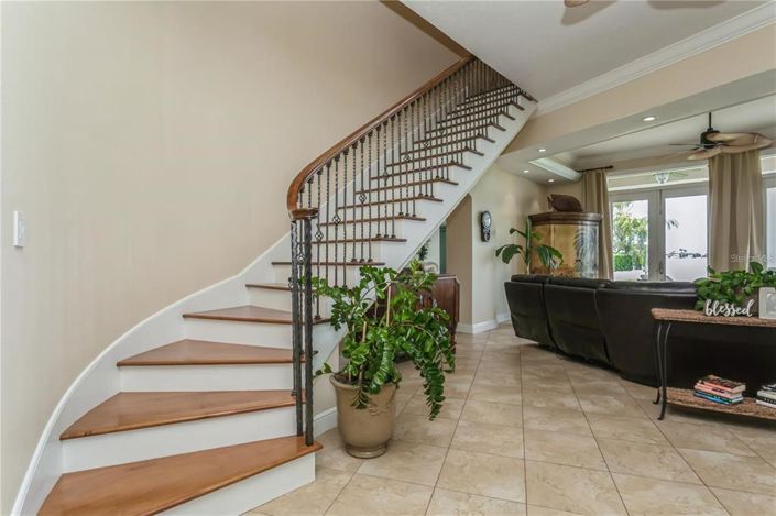 Image No.20-4 Bed Property for sale