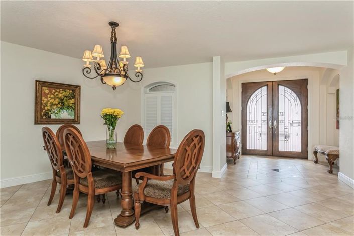 Image No.6-4 Bed Property for sale