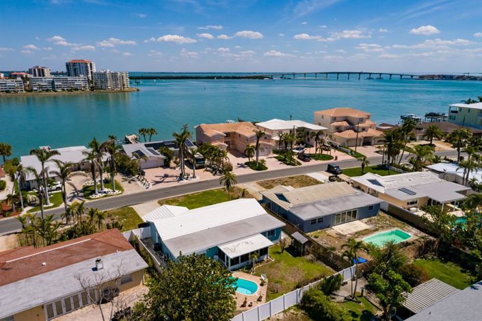 Image No.23-3 Bed Property for sale