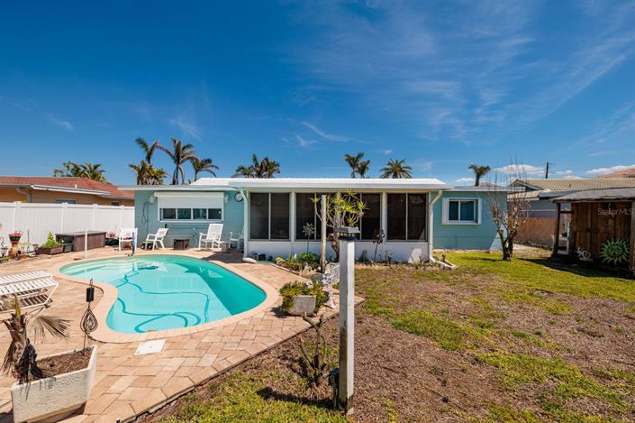 Image No.32-3 Bed Property for sale