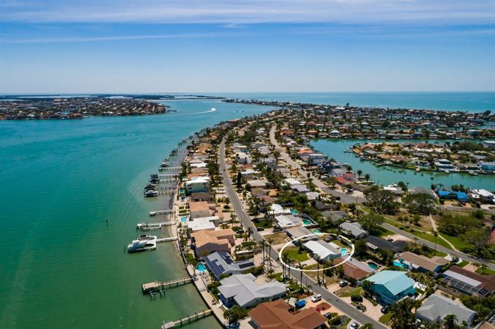 Image No.38-3 Bed Property for sale