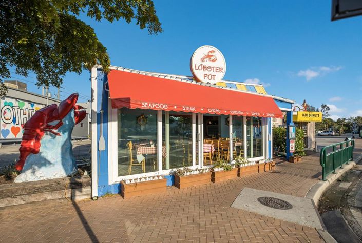 Image No.26-4 Bed Property for sale