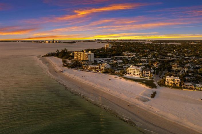 Image No.3-4 Bed Property for sale