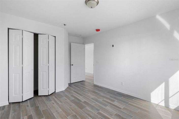 Image No.28-6 Bed Property for sale