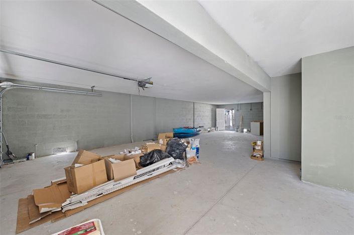 Image No.7-6 Bed Property for sale