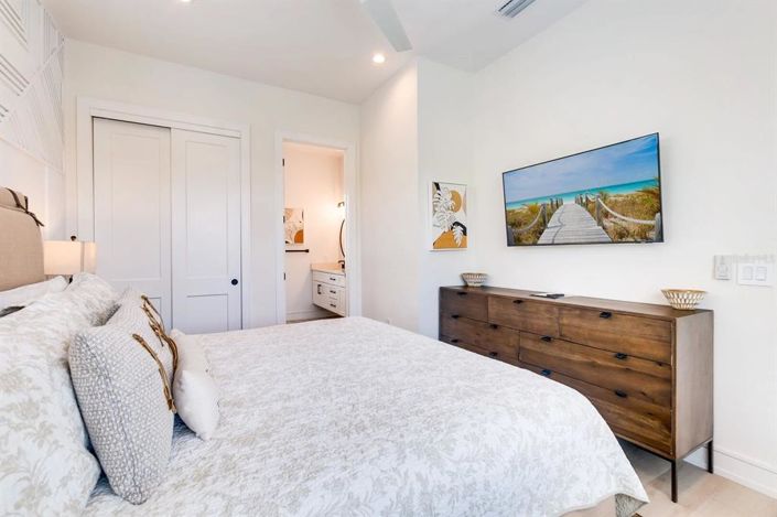 Image No.40-9 Bed Property for sale