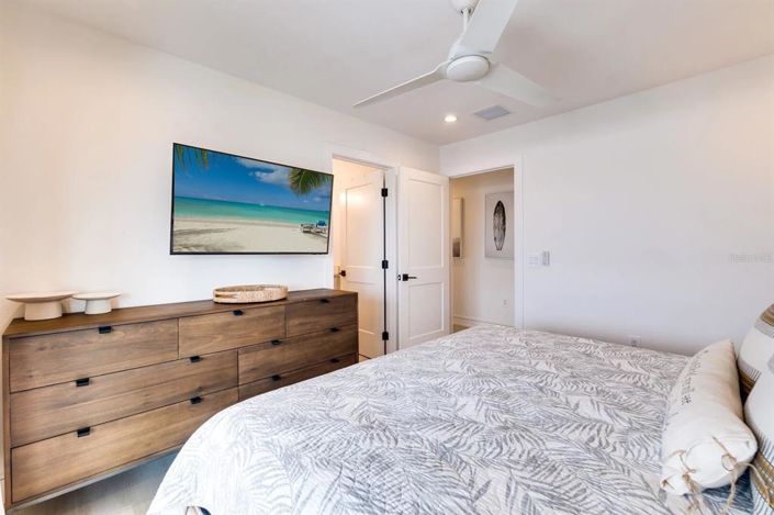 Image No.45-9 Bed Property for sale