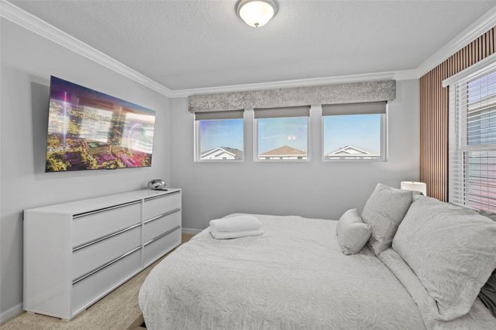 Image No.20-5 Bed Property for sale