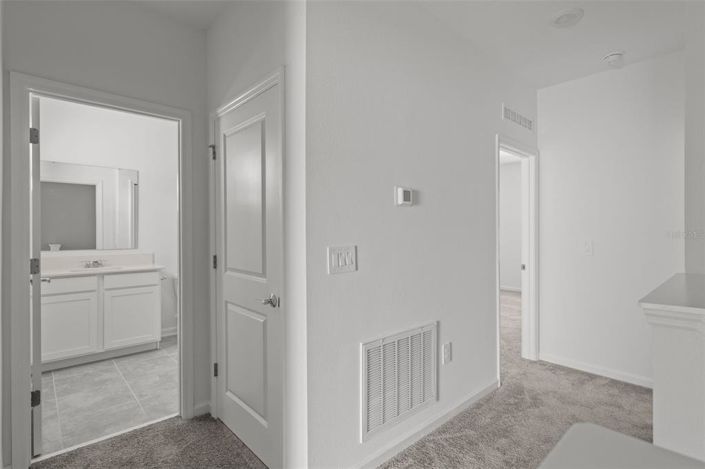 Image No.17-4 Bed Townhouse for sale