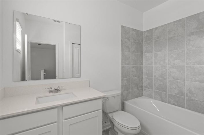 Image No.18-4 Bed Townhouse for sale