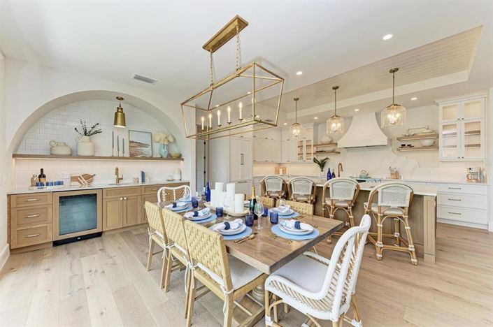 Image No.19-4 Bed Property for sale