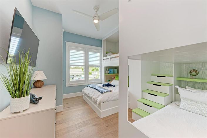 Image No.38-4 Bed Property for sale